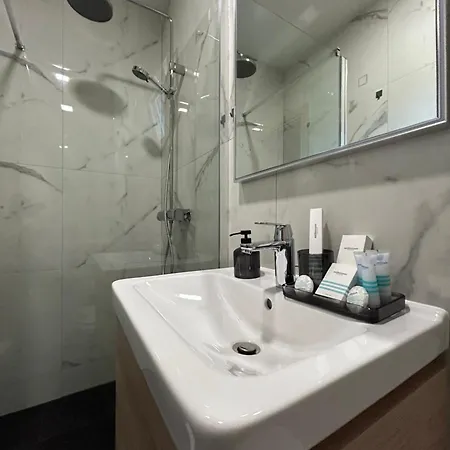 Daphne Luxe Retreat -sea View-king Size Bed- *