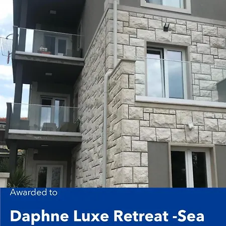 Daphne Luxe Retreat -sea View-king Size Bed- Apartman