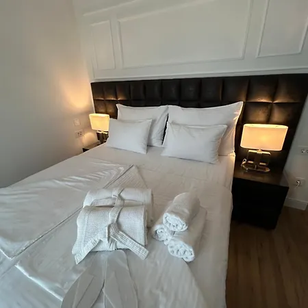 Apartman Daphne Luxe Retreat -sea View-king Size Bed- Supetar