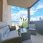 Daphne Luxe Retreat -Sustainable Luxury & Ev Station Apartamento *